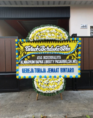 Papan Bunga Duka di Bamgi