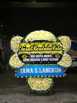 Papan Bunga Duka di Bamgi