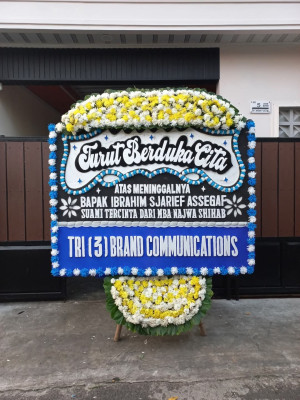 Papan Bunga Duka di Bamgi